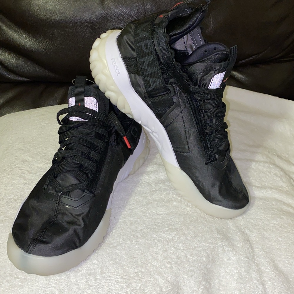 Jordans Men Sneakers